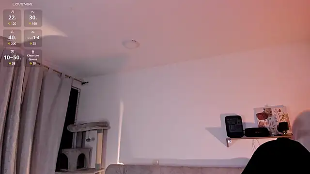 Zarah Blare online show from 03.06.25