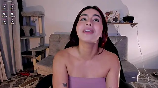 Zarah Blare online show from 03.18.25