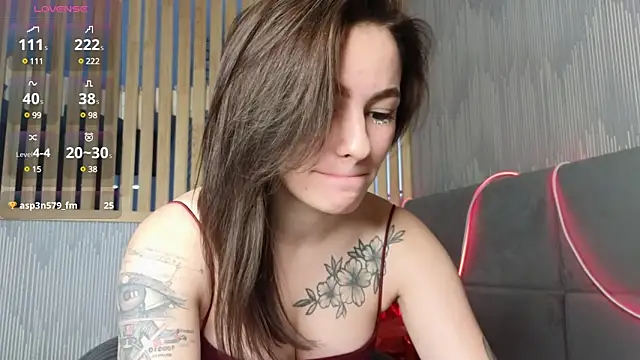 girl with snaketatto0 online show from 02.16.25