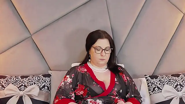 Snapshot of AryaEve chatting on 02.12.26 AryaEve online show from 02.12.26