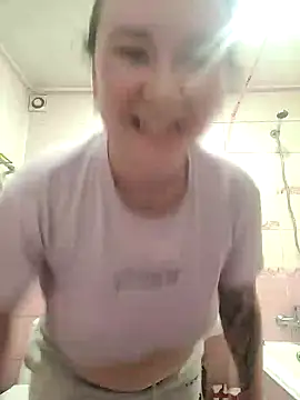 AlexaLexie online show from 12.21.24