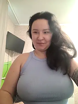 AlexaLexie online show from 11.13.25