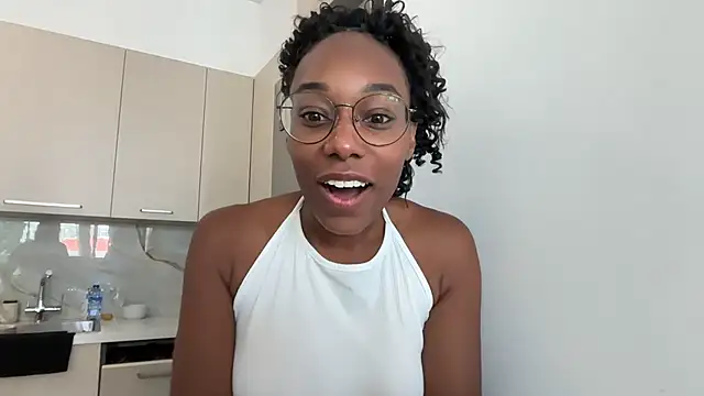 Snapshot of smileybabe chatting on 07.12.26 smileybabe online show from 07.12.26