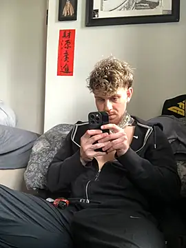 Snapshot of -ThomasJr- chatting on 05.15.26 -ThomasJr- online show from 05.15.26