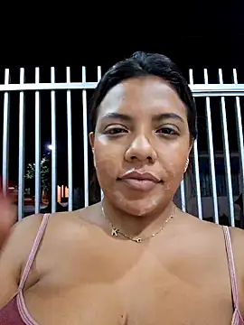 Snapshot of CanelitaPasion chatting on 02.02.25 CanelitaPasion online show from 02.02.25