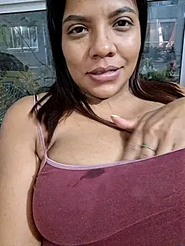 Snapshot of CanelitaPasion chatting on 03.19.25 CanelitaPasion online show from 03.19.25