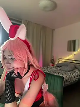 Evangeline Lawrence  online show from 12.27.24