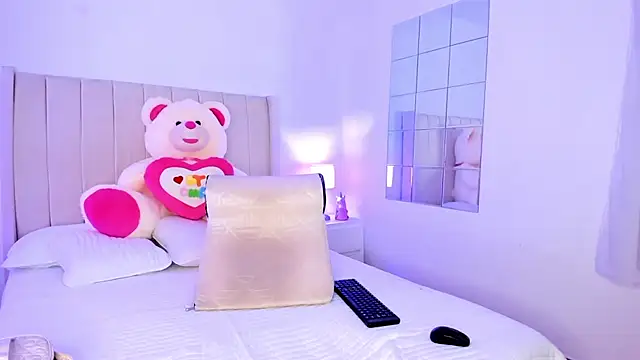 Snapshot of Barbiieee chatting on 02.11.26 Barbiieee online show from 02.11.26