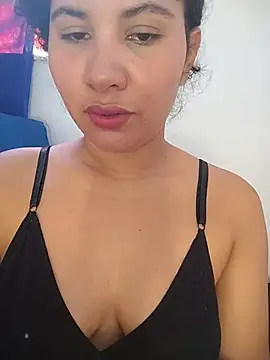 Snapshot of Yara0k chatting on 05.20.26 Yara0k online show from 05.20.26