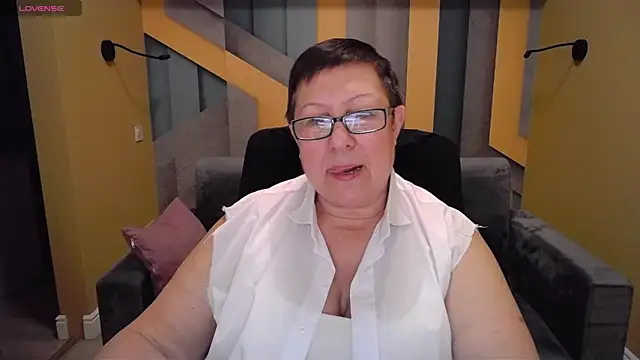 BarbaraTurners online show from 01.17.25