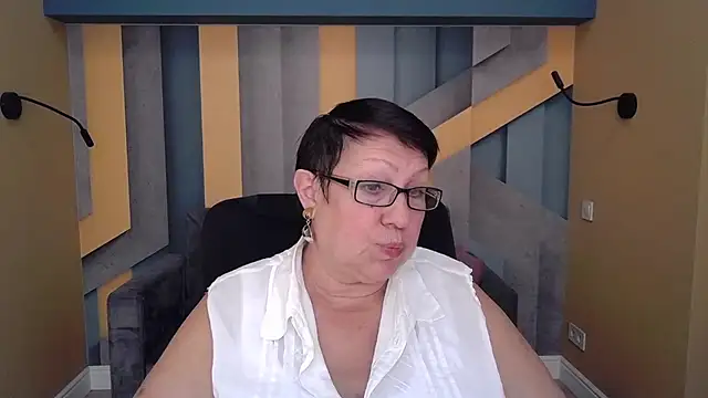 BarbaraTurners online show from 10.22.25