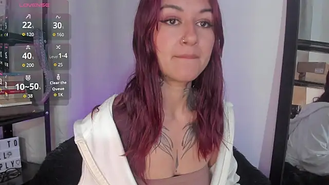 Snapshot of noemi_foxxx chatting on 04.02.26 noemi foxxx online show from 04.02.26