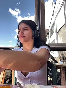 Snapshot of ShawtySlammed chatting on 01.10.25 ShawtySlammed online show from 01.10.25