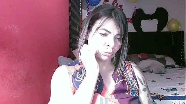 Snapshot of charlotedoll chatting on 04.21.26 charlotedoll online show from 04.21.26