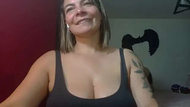 Snapshot of charlotedoll chatting on 06.11.26 charlotedoll online show from 06.11.26