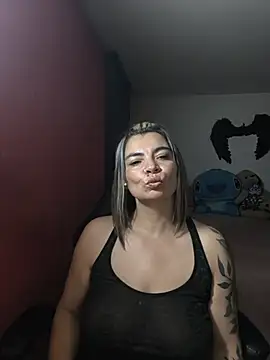 Snapshot of charlotedoll chatting on 06.19.26 charlotedoll online show from 06.19.26
