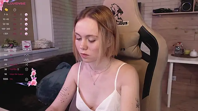 lucy mirror online show from 09.14.25