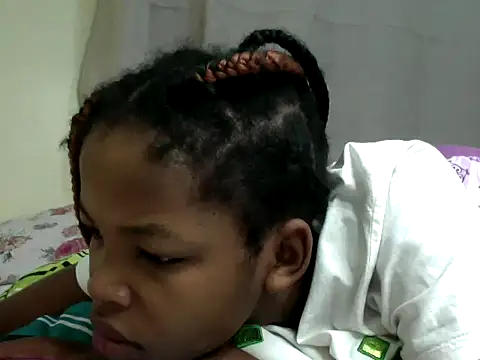 queen-sasha online show from 10.14.25