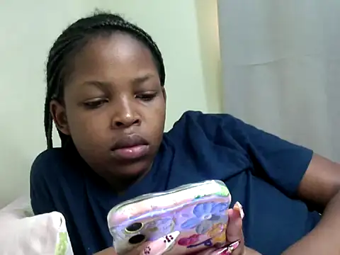 Snapshot of queen-sasha chatting on 02.26.26 queen-sasha online show from 02.26.26