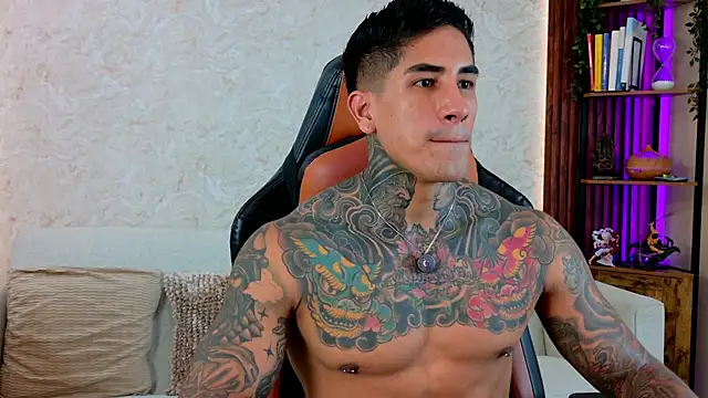 AdanReilly online show from 04.02.26