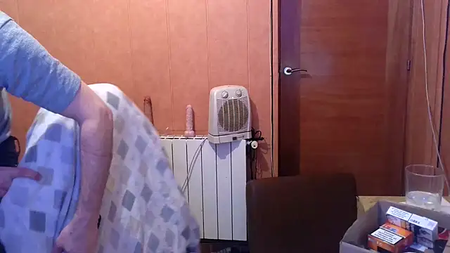 Lia Y PatrickX online show from 01.04.25