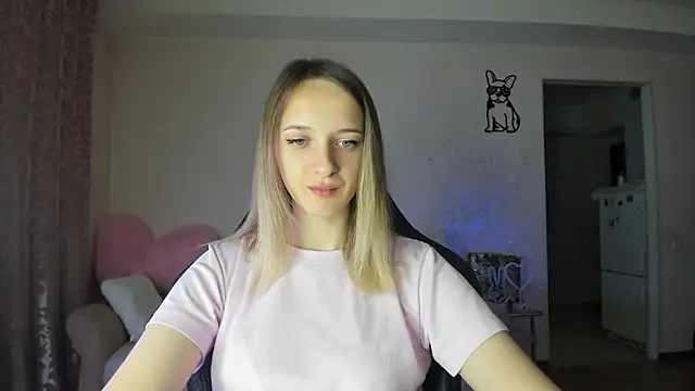 Snapshot of RouseReed chatting on 06.18.26 RouseReed online show from 06.18.26