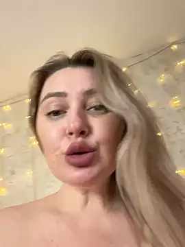 LadyLolyPop  online show from 12.25.24