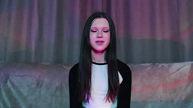 Snapshot of Sexpired_Princess chatting on 01.13.25 Sexpired Princess online show from 01.13.25