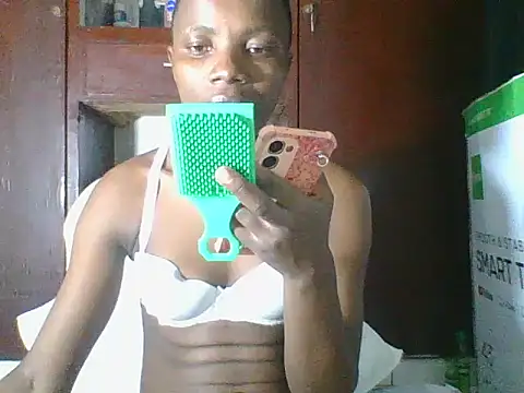 Snapshot of AfricanPrincess24 chatting on 05.03.26 AfricanPrincess24 online show from 05.03.26