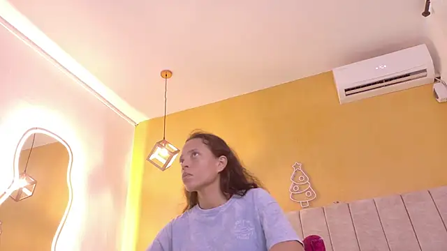 Snapshot of lexyfyre chatting on 02.04.26 lexyfyre online show from 02.04.26