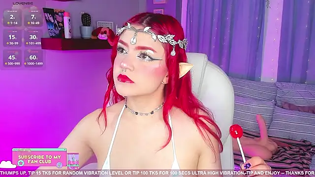 Snapshot of Tiny__Emmy chatting on 01.07.25 Tiny Emmy online show from 01.07.25