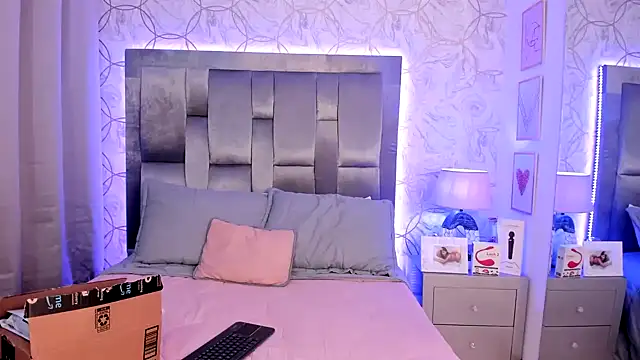 EmmaWeest online show from 01.13.25