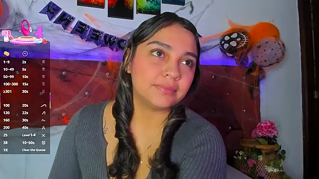 Snapshot of Abril_Gomez06 chatting on 10.28.25 Abril Gomez06 online show from 10.28.25