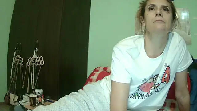 Snapshot of SexyGioconda chatting on 12.17.25 SexyGioconda online show from 12.17.25