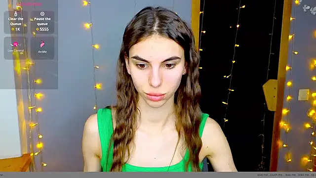 EmmyGreans online show from 01.23.25