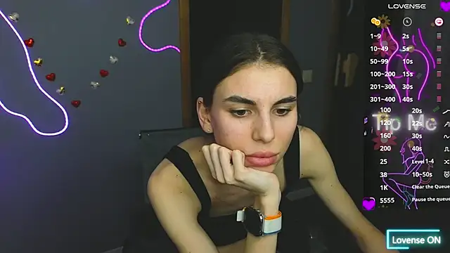 EmmyGreans online show from 03.06.25