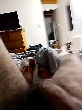 Snapshot of leon3875 chatting on 12.15.24 leon3875 online show from 12.15.24