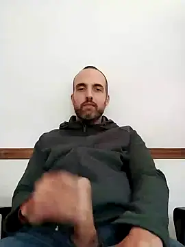 Snapshot of leon3875 chatting on 12.20.24 leon3875 online show from 12.20.24