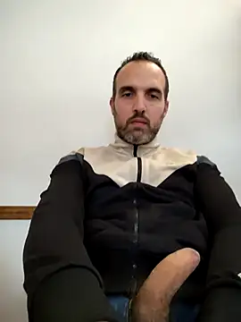 Snapshot of leon3875 chatting on 10.23.25 leon3875 online show from 10.23.25