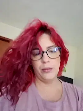 Snapshot of Escarlate4you_ chatting on 06.24.26 Escarlate4you online show from 06.24.26