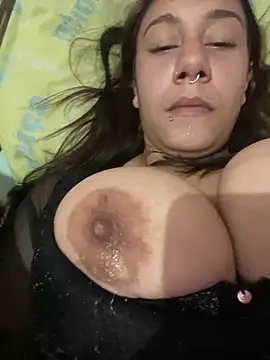 Snapshot of luatereza chatting on 12.13.24 luatereza online show from 12.13.24