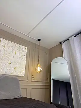 Snapshot of Alishak chatting on 09.19.25 Alishak online show from 09.19.25