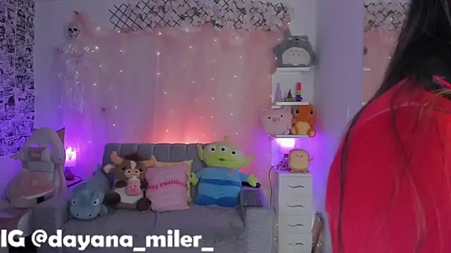  dayana miler online show from 11.10.25