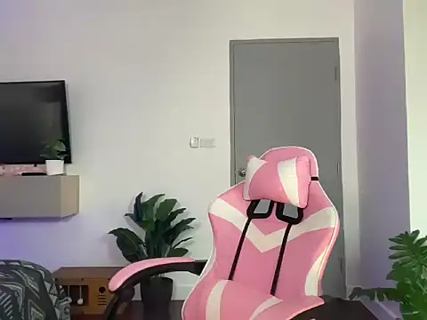 juicyshow  online show from 09.22.25