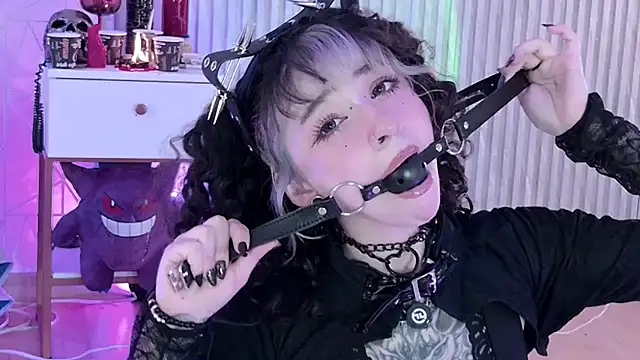 zephirahabney online show from 11.13.25