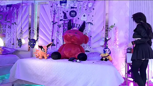 zephirahabney online show from 11.14.25