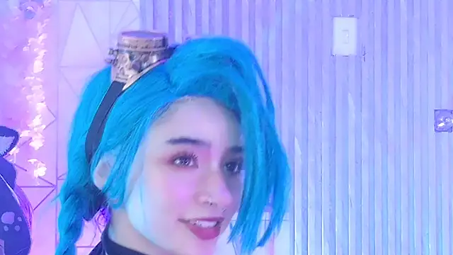 zephirahabney online show from 11.23.25