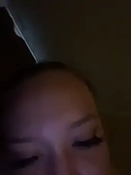 Snapshot of Queenkdaddysgirl chatting on 10.05.25 Queenkdaddysgirl online show from 10.05.25