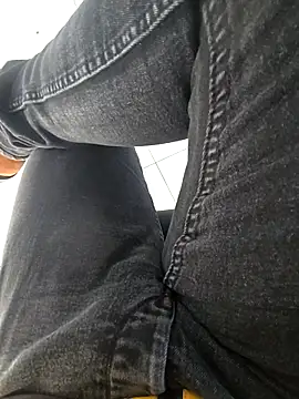 RIP Curl online show from 11.20.25