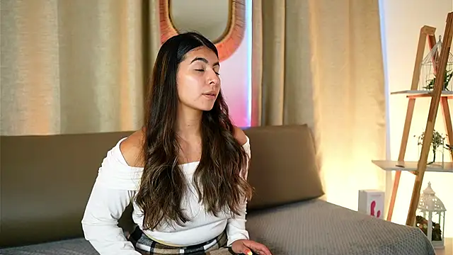 ShelleyMorell online show from 11.27.25